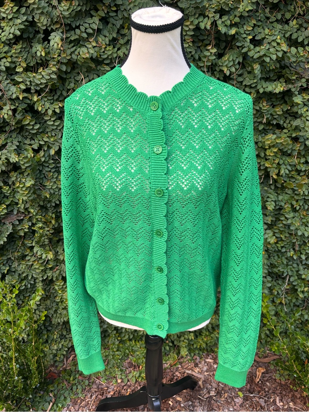 NWT J Crew Bright Large Scalloped Green Open-Knit Button Cardigan